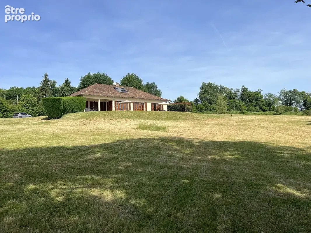 Villa  3 chambres sur un grand parc avec vue, endroit calme - photo 6