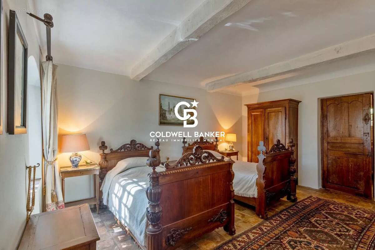 Maison à LA GARDE-FREINET