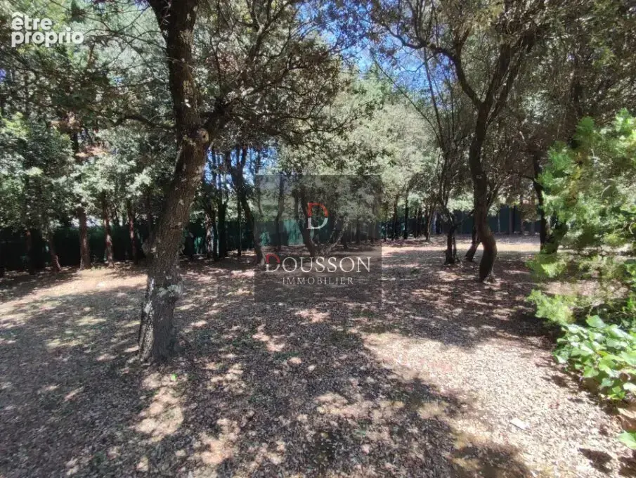 Villa avec dépendances et terrain constructible à Saint-Siffret - photo 21