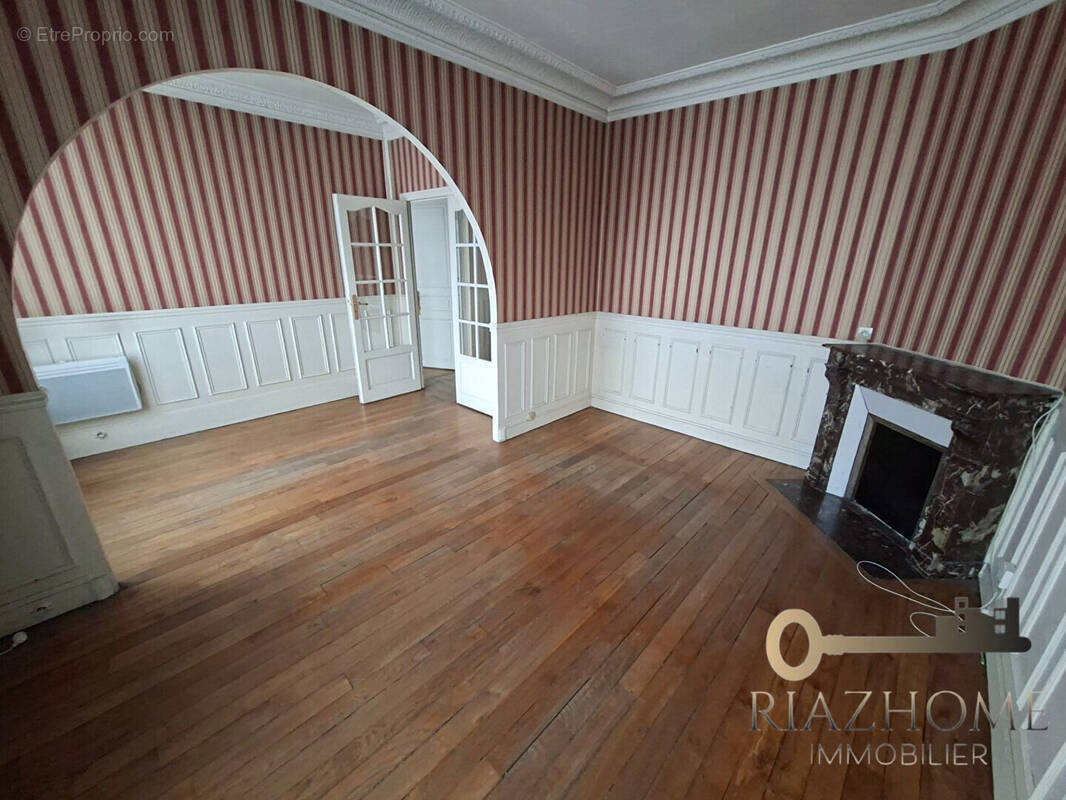 Appartement à LE BOURGET