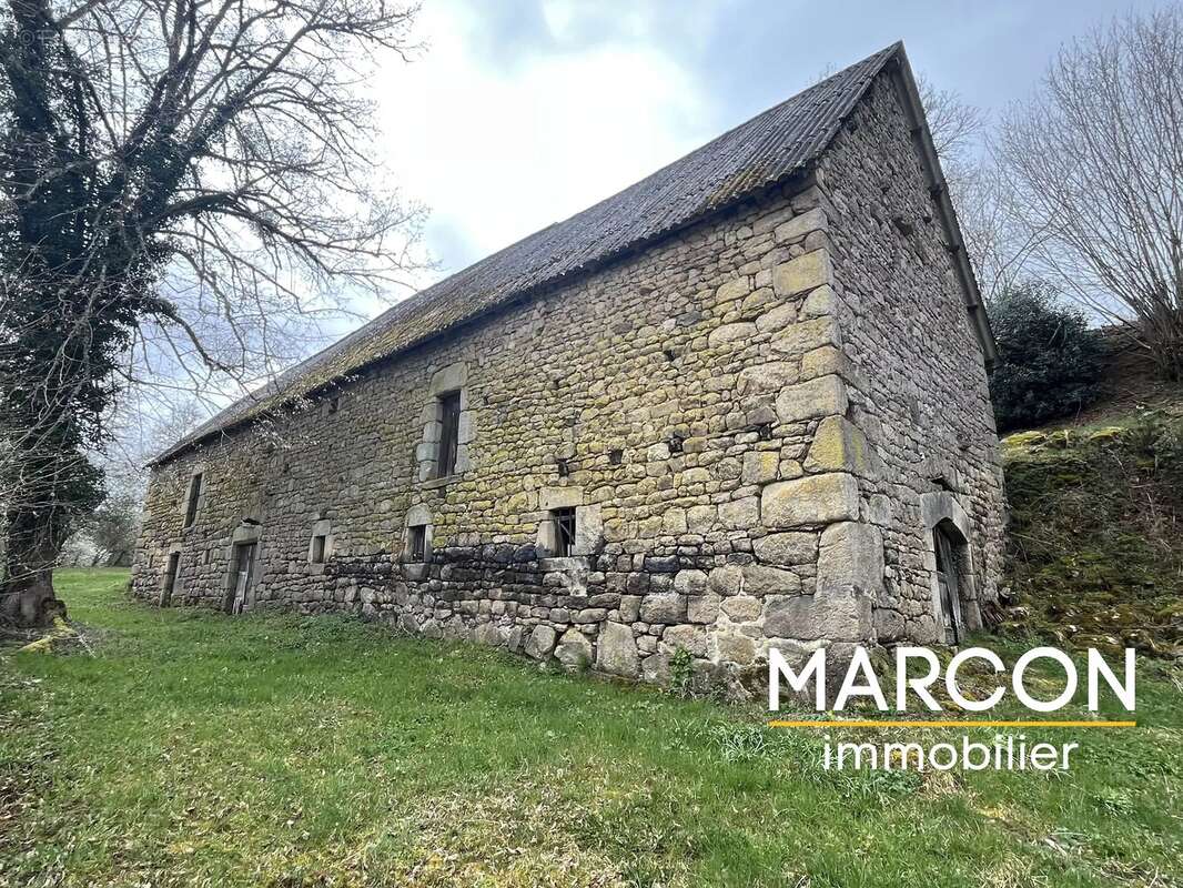 Maison à CROZE