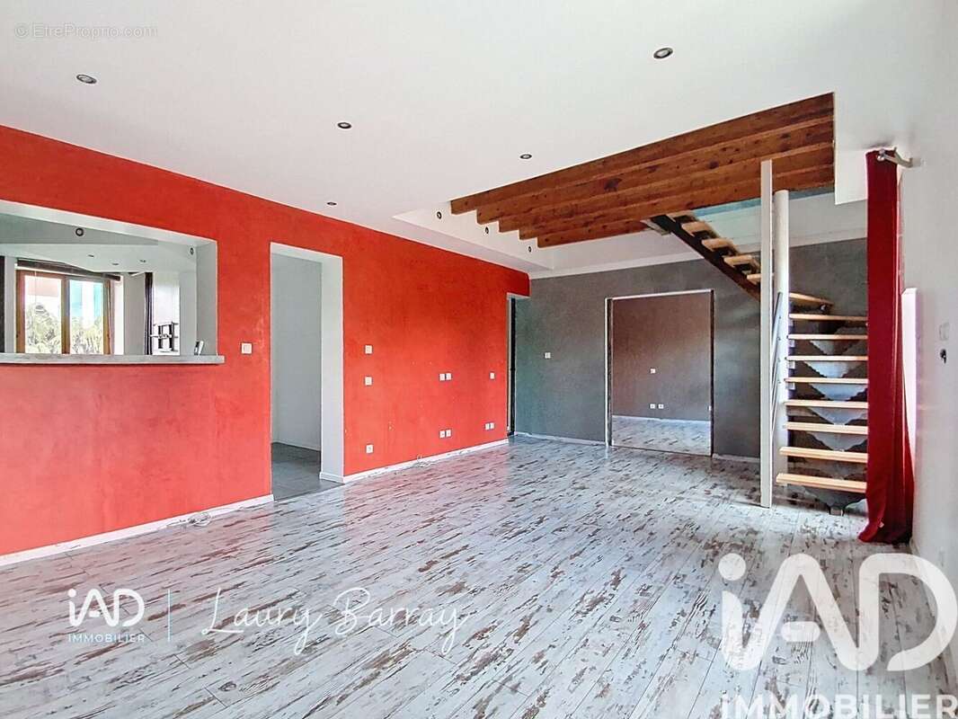 Photo 2 - Appartement à SAINT-CHAMOND