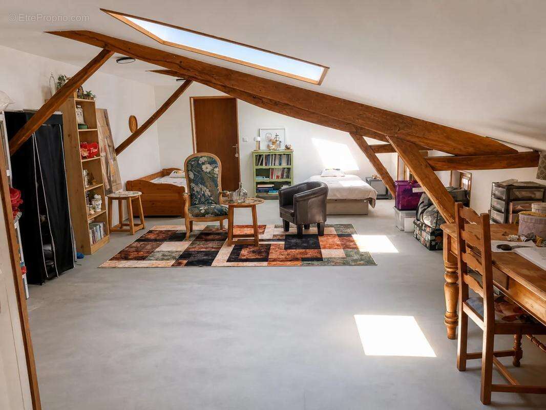 Maison de 7 pièces de 123 m² avec jardin à Beaumarchés - photo 9