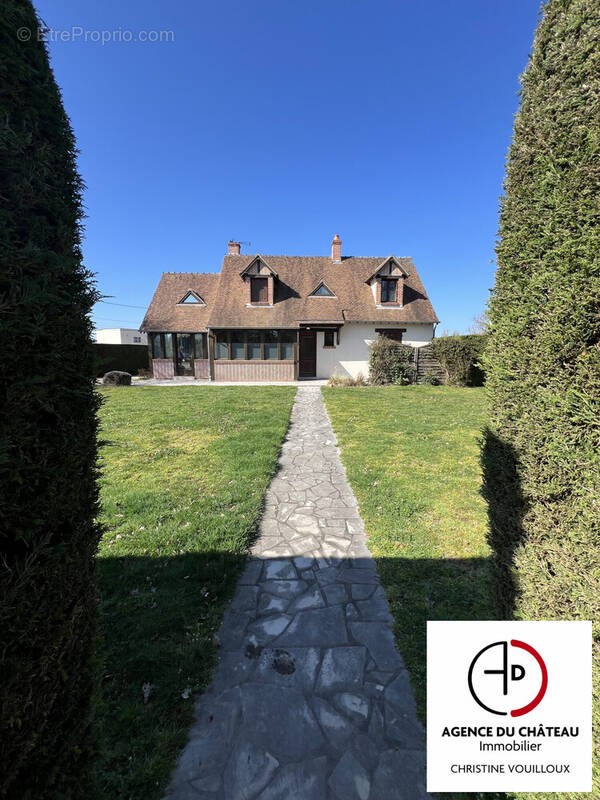 Maison à LES BORDES