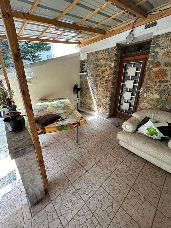 Maison à VIGNEUX-SUR-SEINE