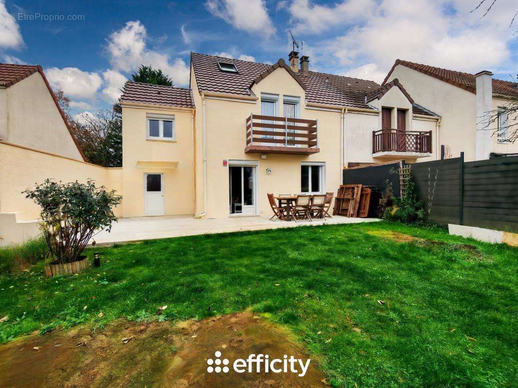 Maison à EMERAINVILLE