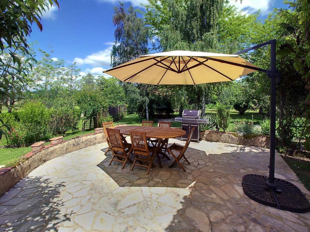 Maison à SAINT-CYPRIEN