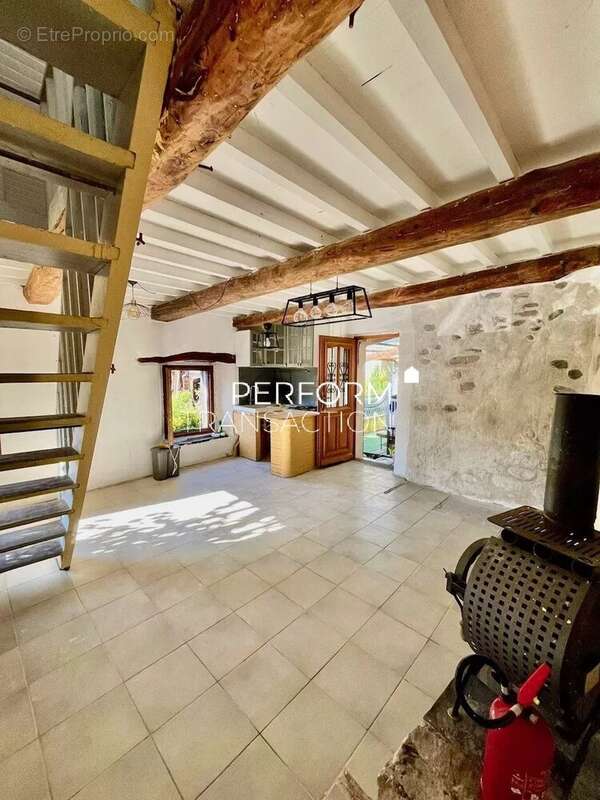 Maison à SAINT-LAURENT-EN-BEAUMONT