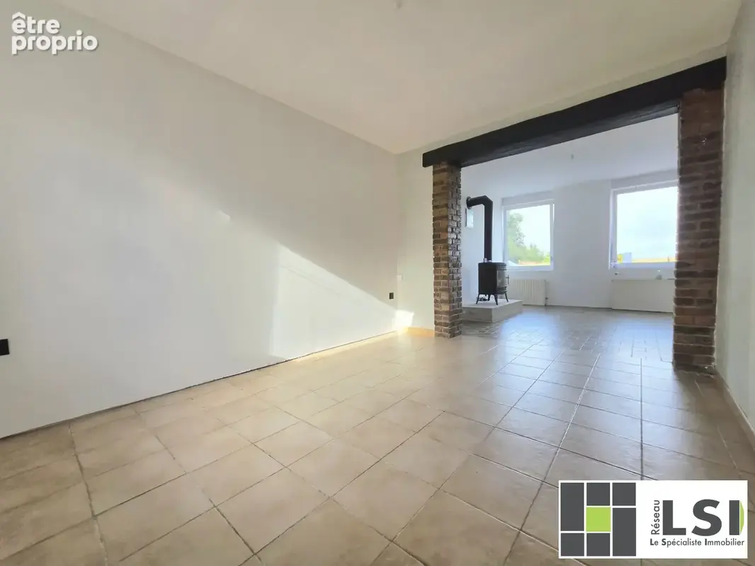 Maison 8 pièces 110 m² à vendre à Leval (59620) - photo 3