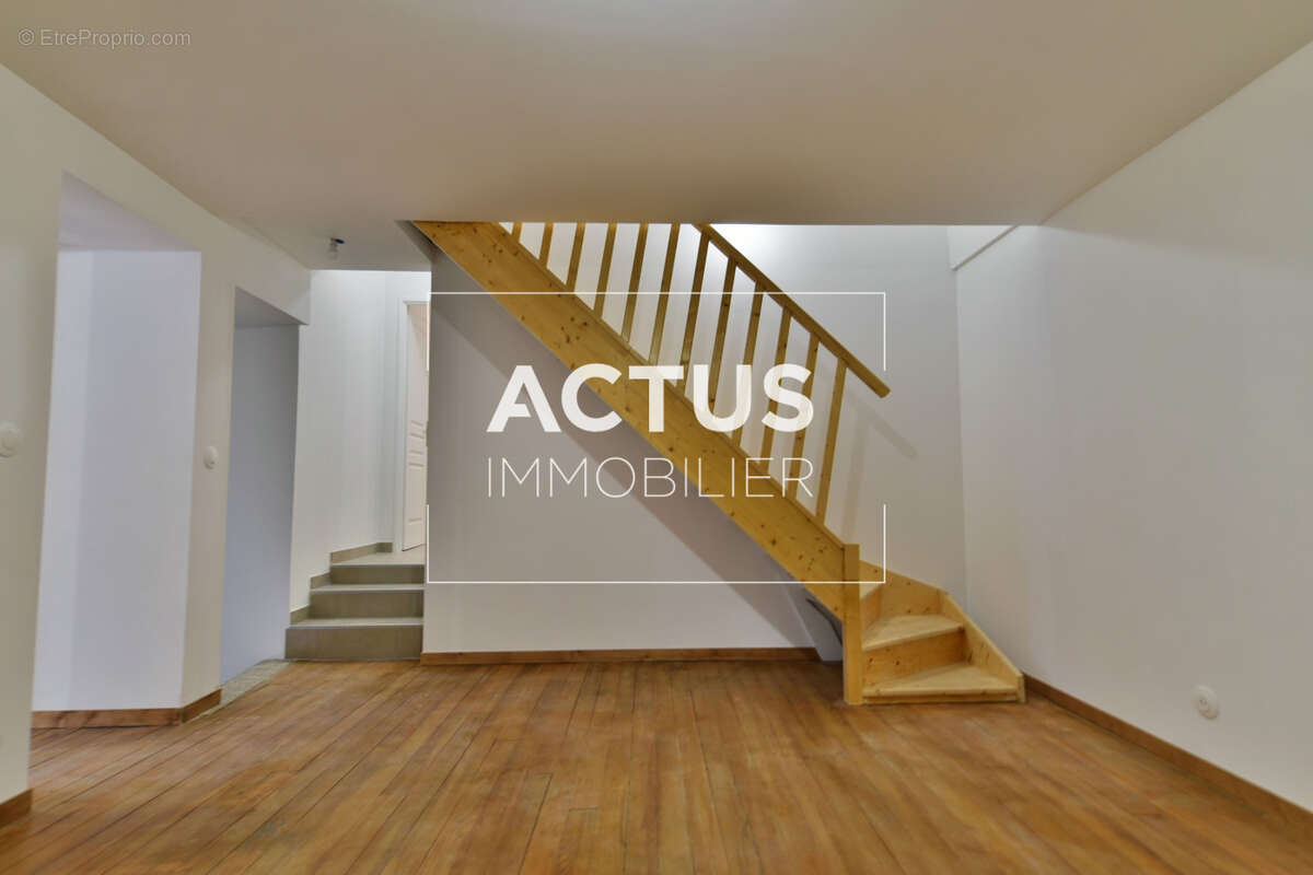 Maison 141 m² à Eyragues  - photo 7