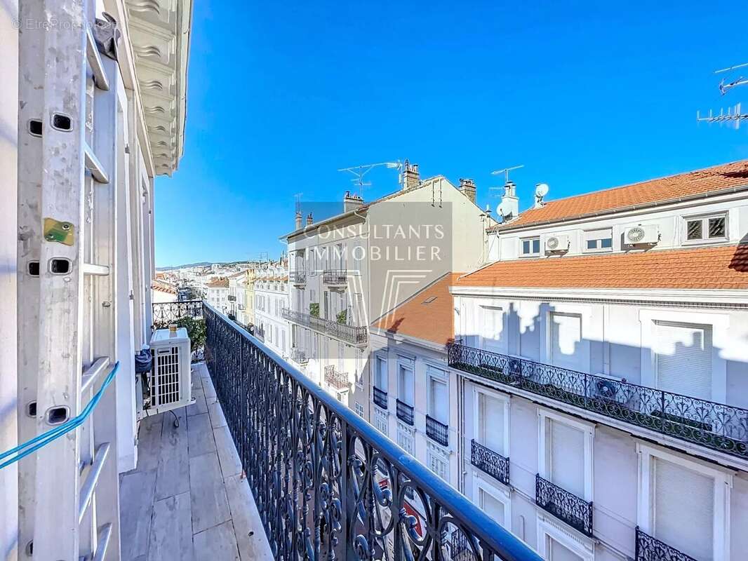 Appartement à CANNES