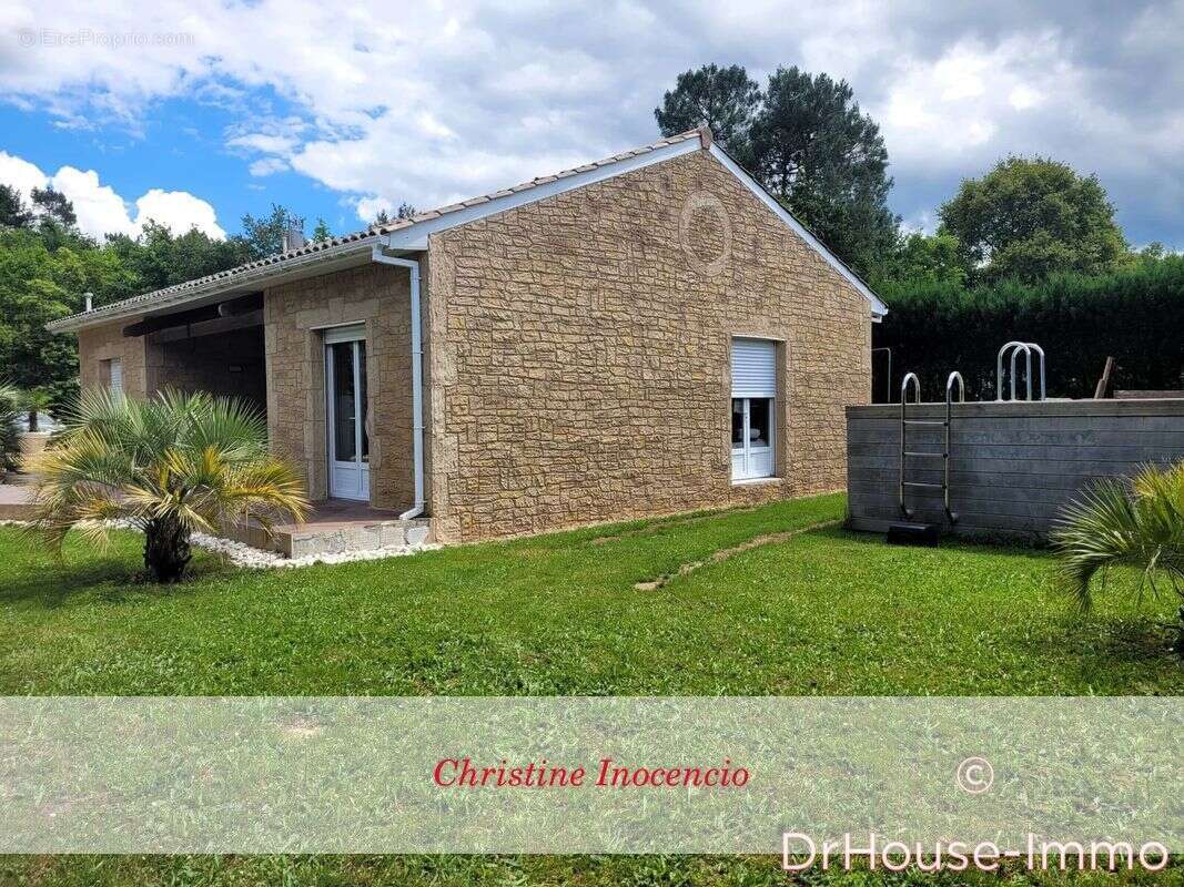 Maison 169 m² à Reignac  - photo 23