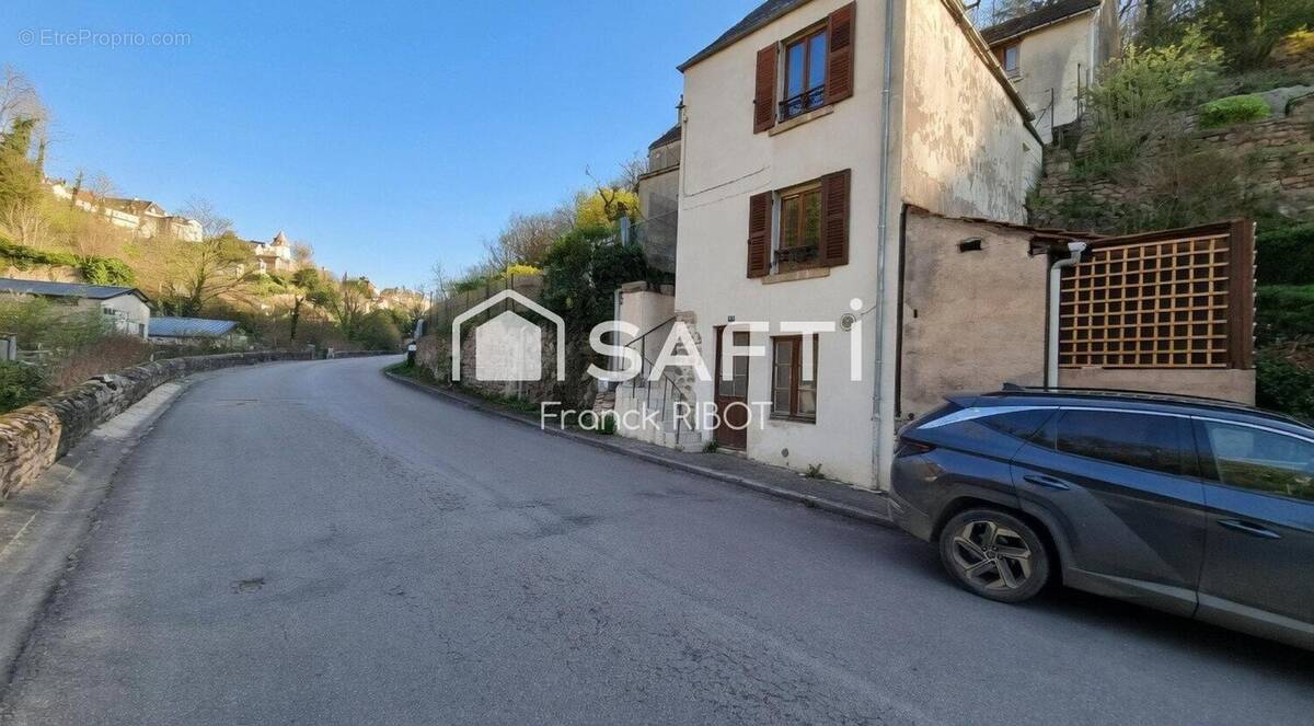 Photo 1 - Maison à AVALLON