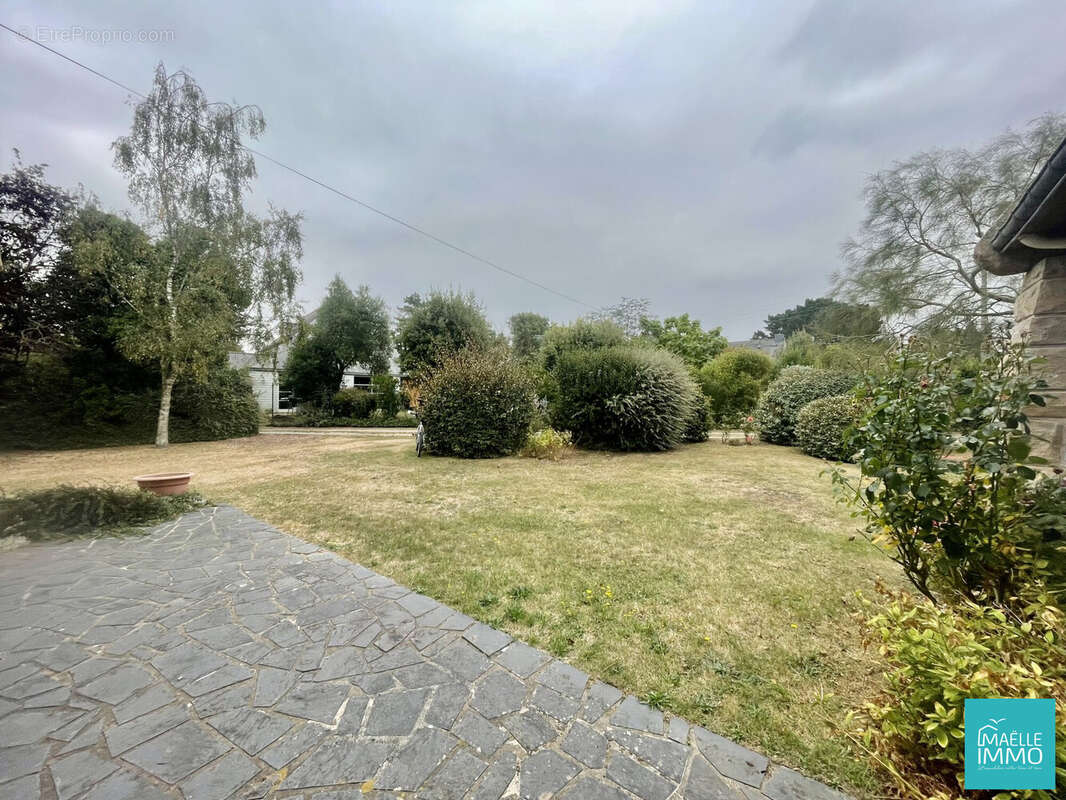 Maison à SAINT-JACUT-DE-LA-MER