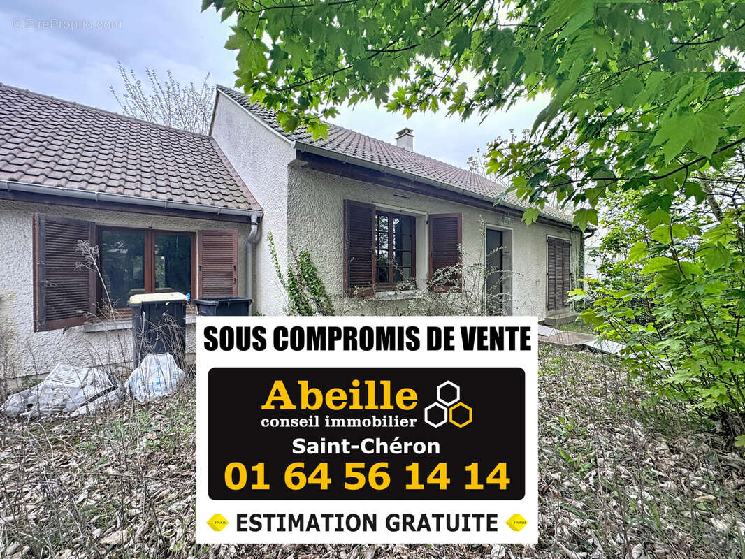 Maison à SAINT-CHERON