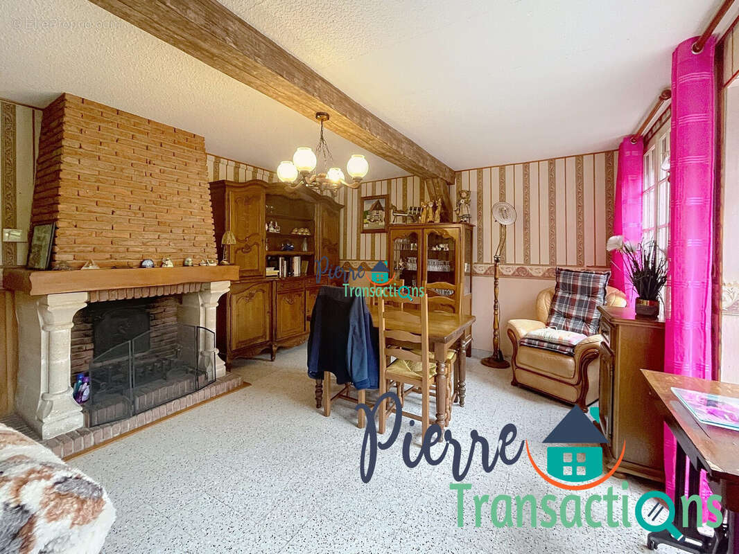 Maison à VILLEQUIER