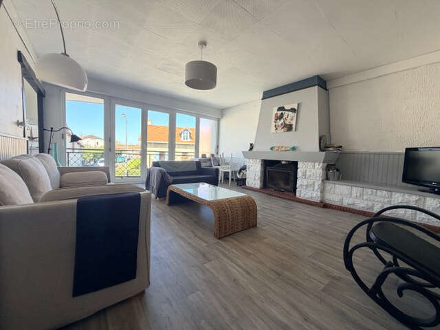 Murs commerciaux /professionnels et appartement - photo 12