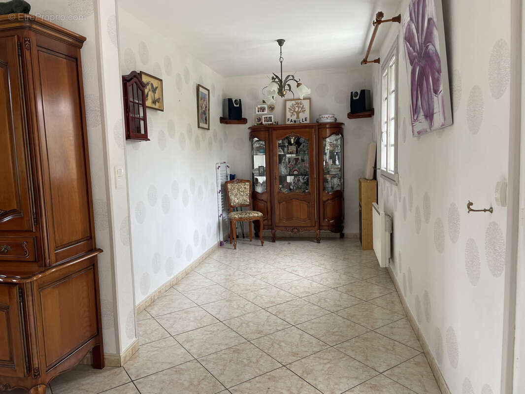 Maison à SAINTE-GENEVIEVE