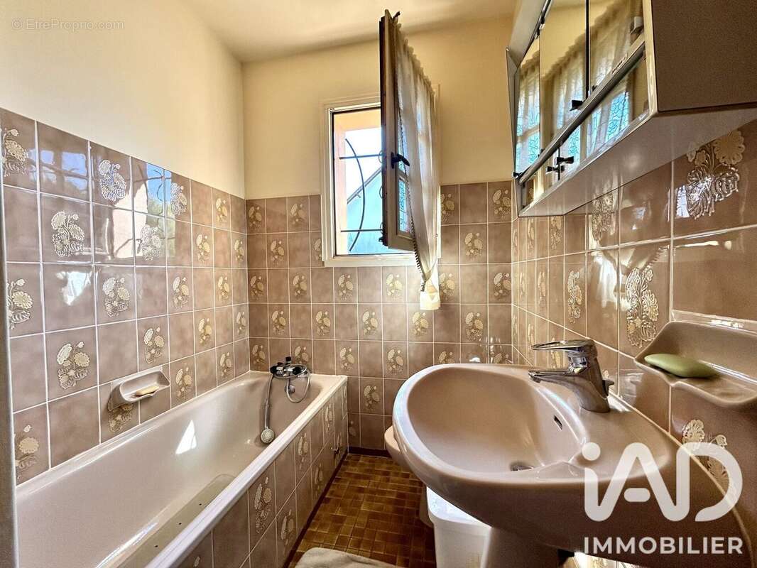 Maison 71 m² à Saint-Cyr-Sur-Loire  - photo 9