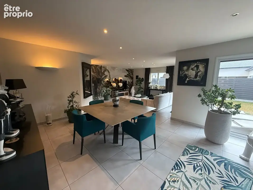 COMBOURG - Maison de ville de 248m² en parfait état - photo 4