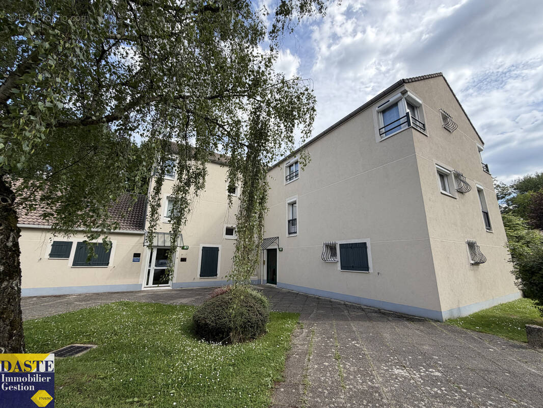 Appartement à EMERAINVILLE