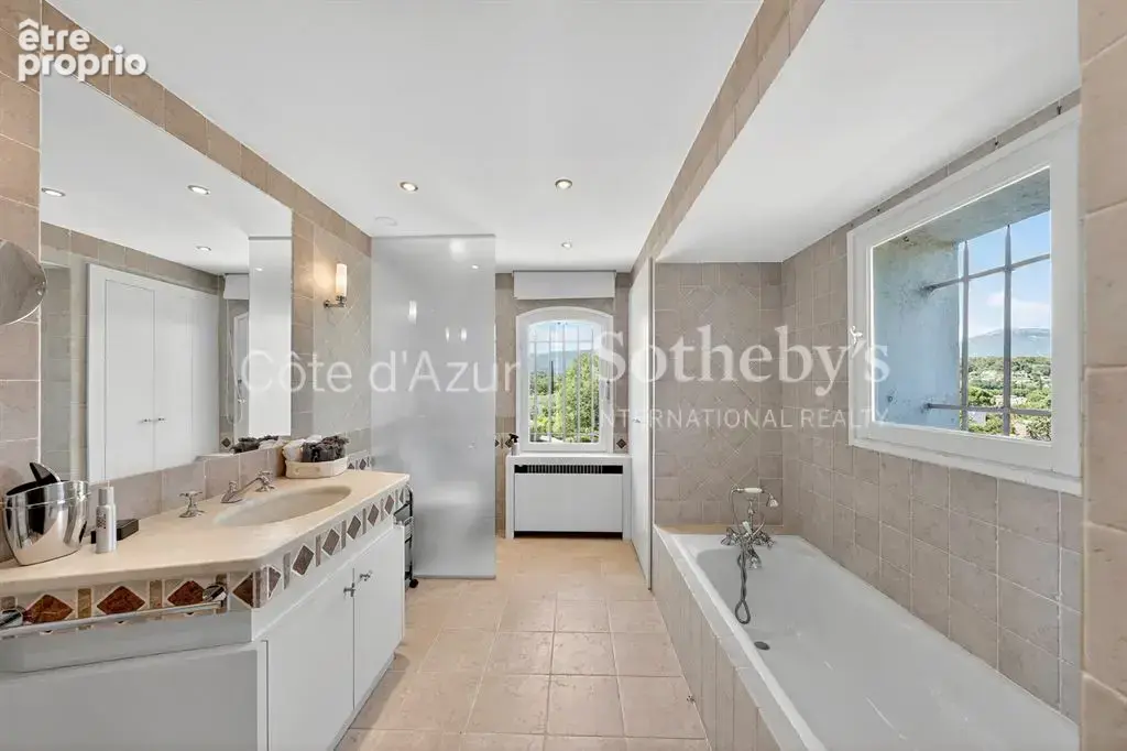 Valbonne propriété de prestige avec maison de gardien sur 2 hectares - photo 16