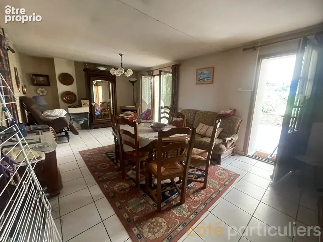 Maison  au bout du chemin avec terrain sur 2 661 m² - photo 8