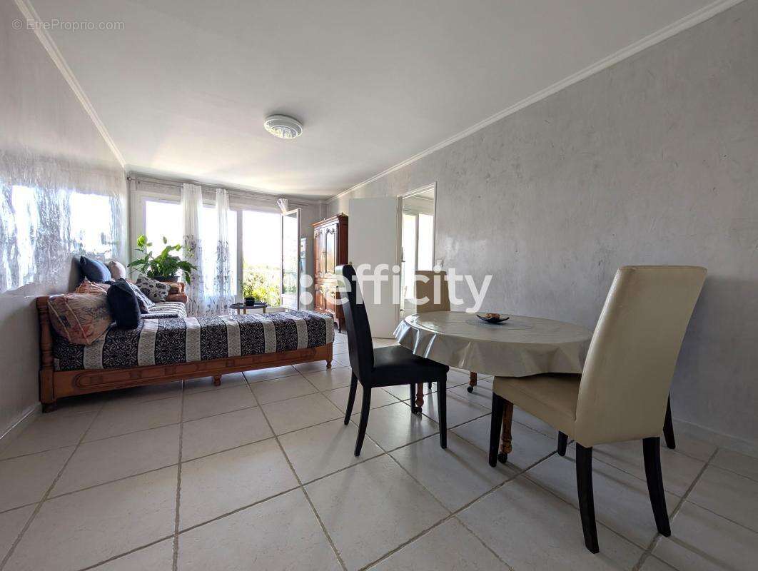 Appartement à ENGHIEN-LES-BAINS