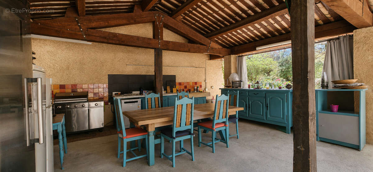 Propriété de 245 m²  / Environnement naturel d'exception - photo 12