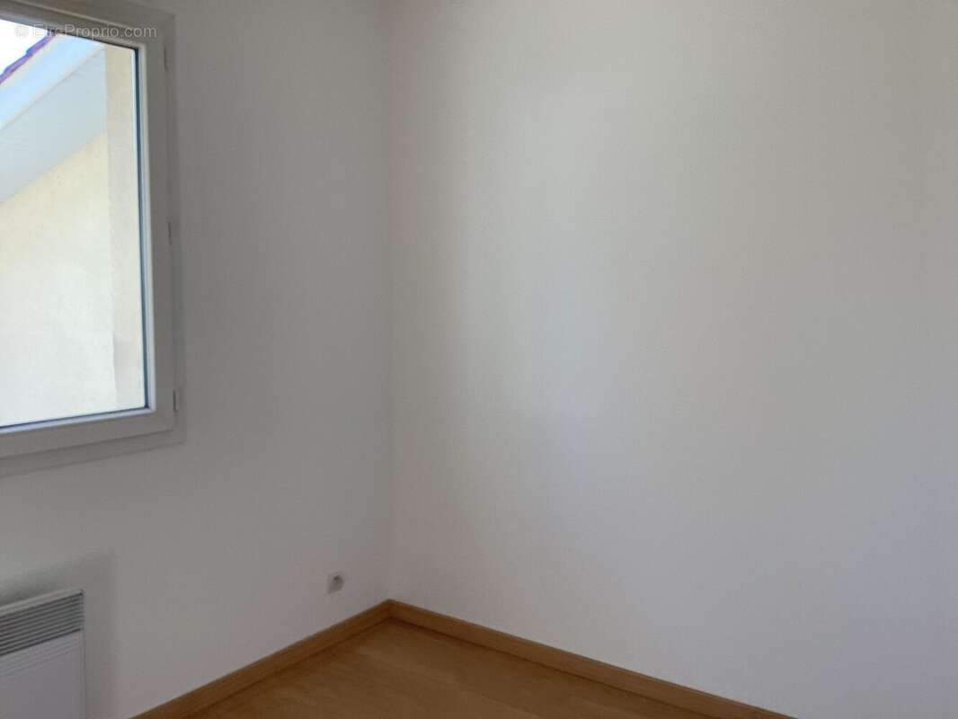 CHAMBRE SANS PLACARD - Maison à LE VERDON-SUR-MER