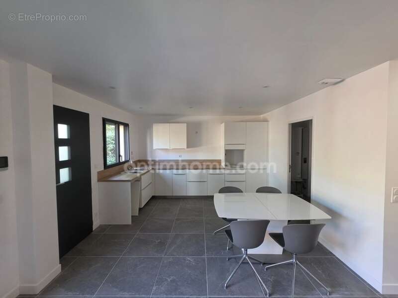 Maison contemporaine à vendre 5 pièces MERIGNAC (33) - photo 5