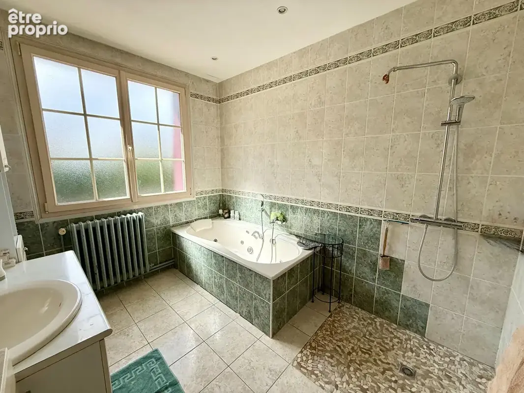 Maison Neuilly Le Real 145 m² - photo 9