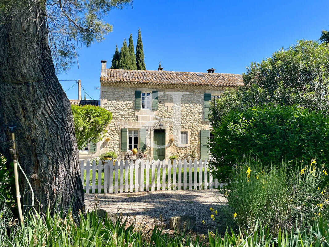 Maison à SAINT-ETIENNE-DU-GRES