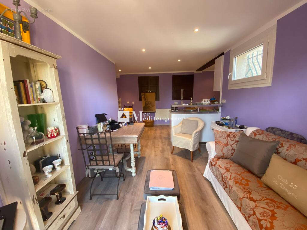 Appartement à GRIMAUD