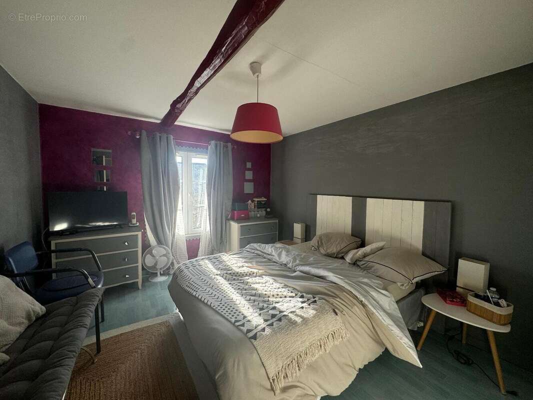   - Maison à SAINT-JACQUES-DE-THOUARS