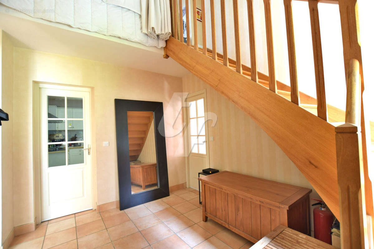 Maison 167 m² à Notre-Dame-Des-Landes  - photo 2