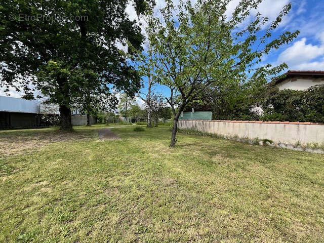 Maison à AMBARES-ET-LAGRAVE