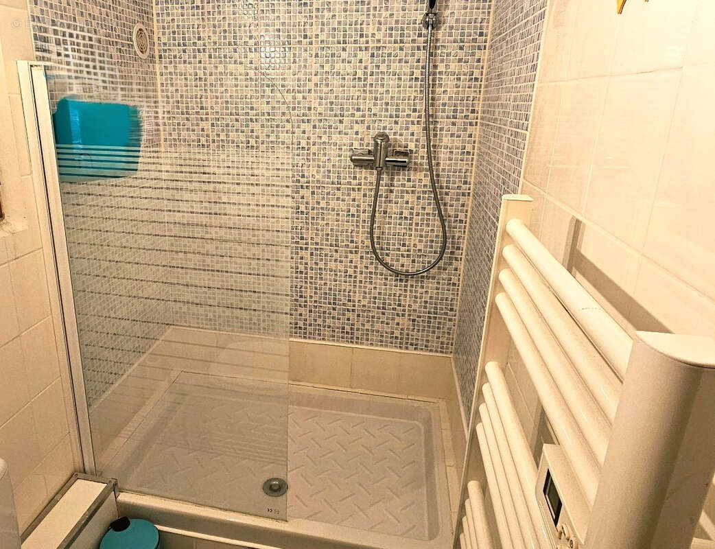 Maison à LES ANGLES