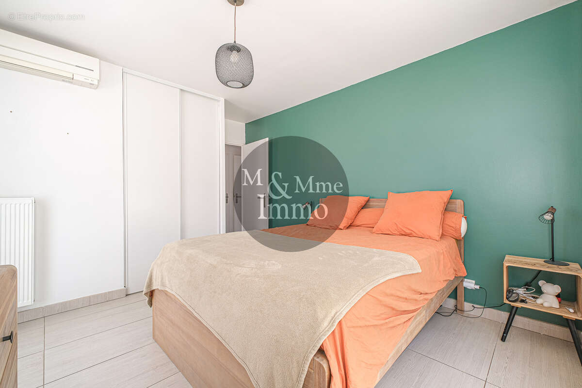 Appartement à MARSEILLE-11E