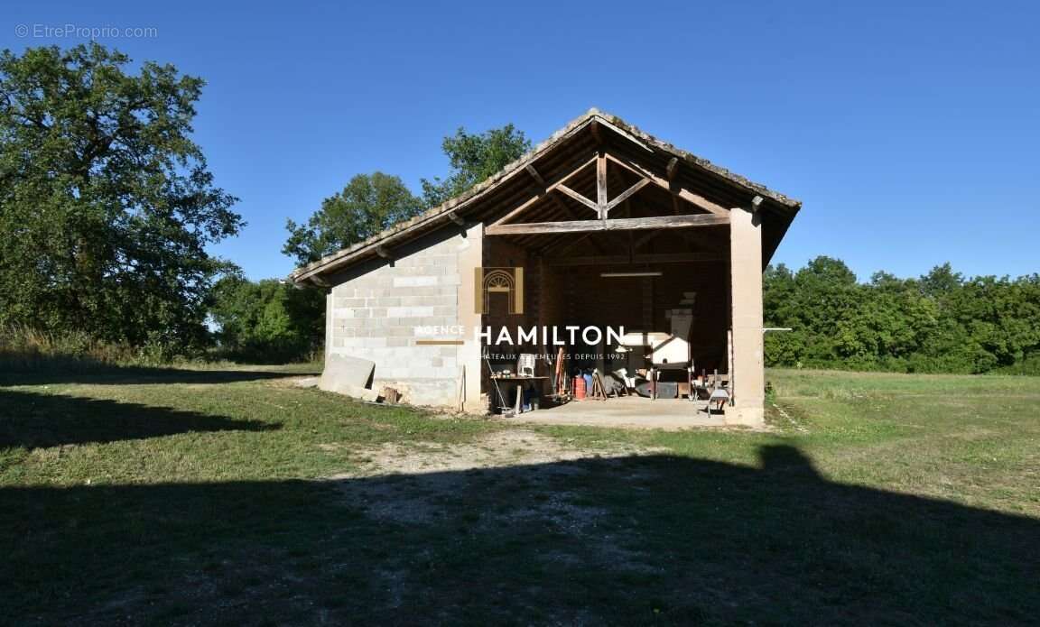 Maison à VILLENEUVE-SUR-VERE
