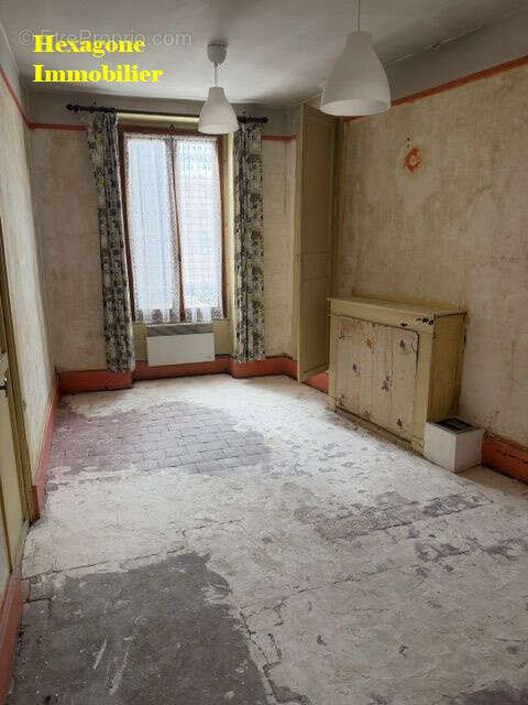 Maison à NEUVY-SUR-LOIRE