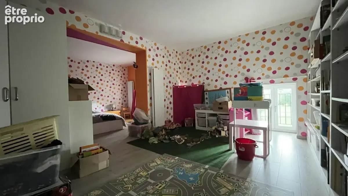 Maison mitoyenne entièrement rénovée ouvrant sur terrain de plain-pied - photo 11