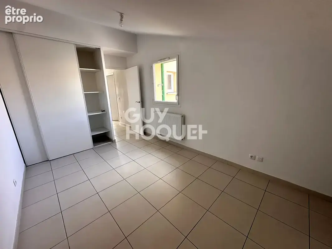 Porte d'Espagne Maison F4 de 81 m² en 3 faces avec garage et parking - photo 14