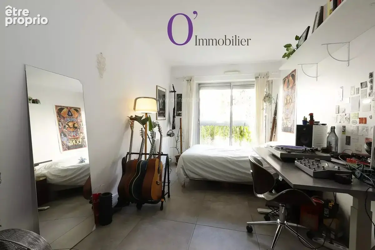 3 pièces, 74 m² traversant, très bon état, confortable, caves - photo 4
