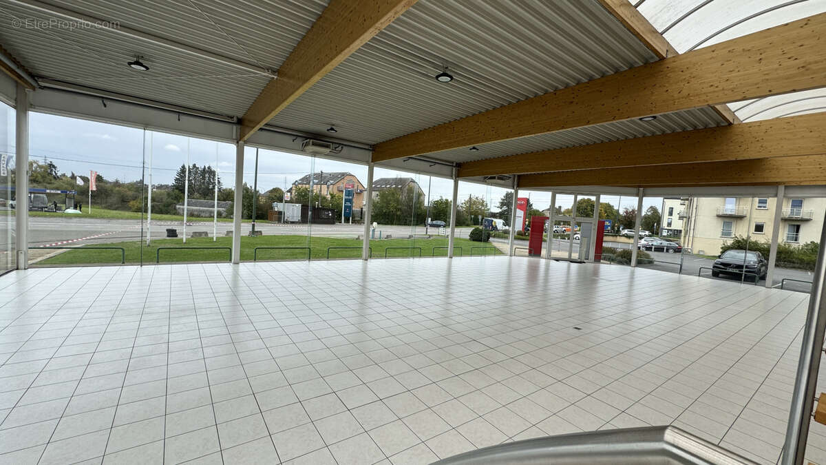 Commerce à SUNDHOUSE