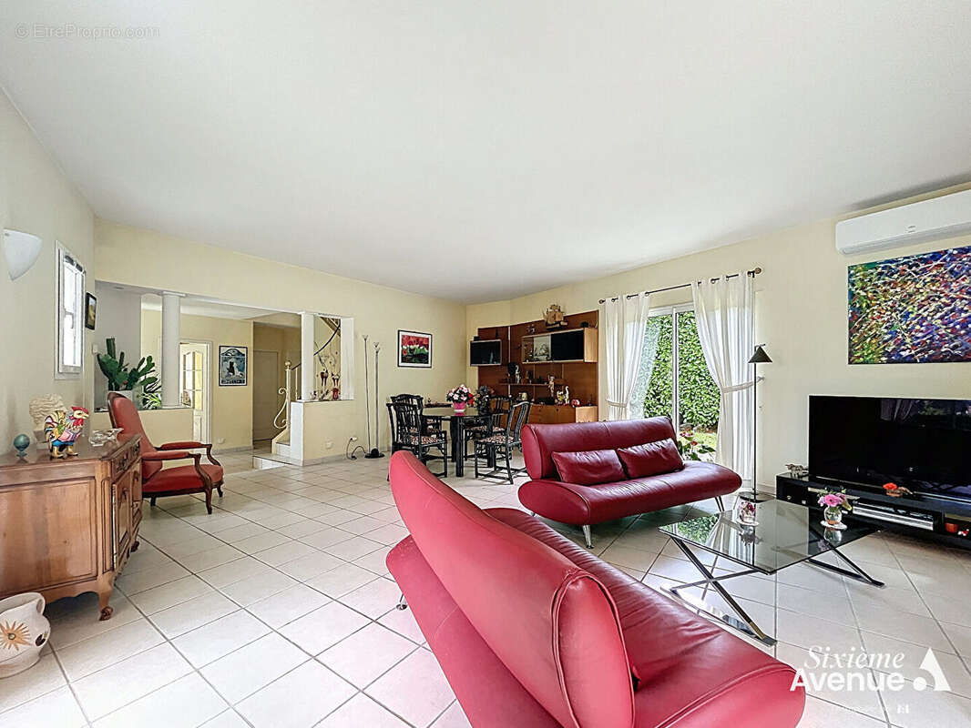 Maison à SAINT-SYMPHORIEN-D&#039;OZON