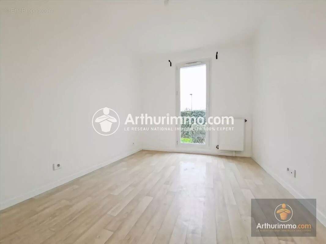 Appartement à SAINT-PIERRE-DU-PERRAY