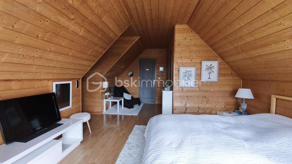 Maison à AUTRY-LE-CHATEL