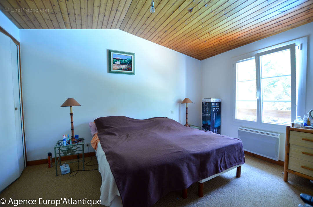 Maison à LES MATHES