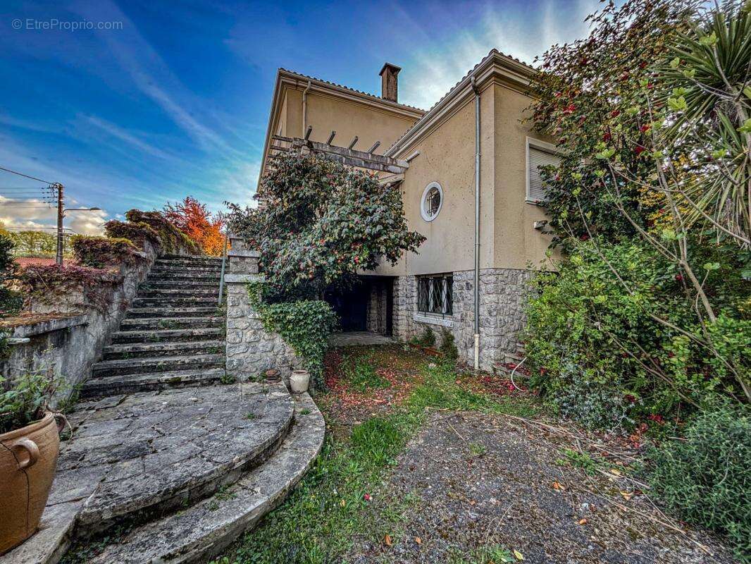 « Le Garcaillou » à Orthez(Maison 7 pièces) - photo 9